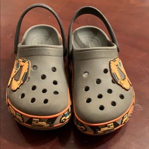 Boys construction crocs sz 11
